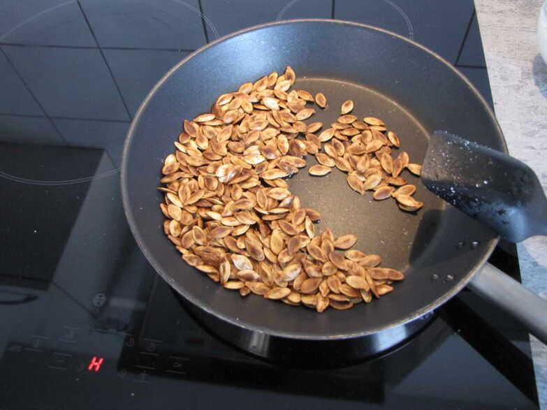 Roasted pumpkin seeds are good for getting rid of parasites and are also good for pregnant women