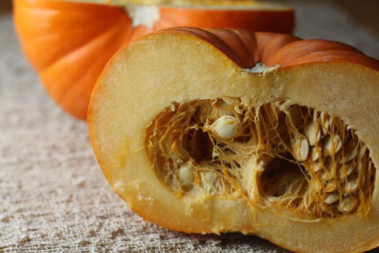 Use unpeeled pumpkin seeds for maximum protection against parasites