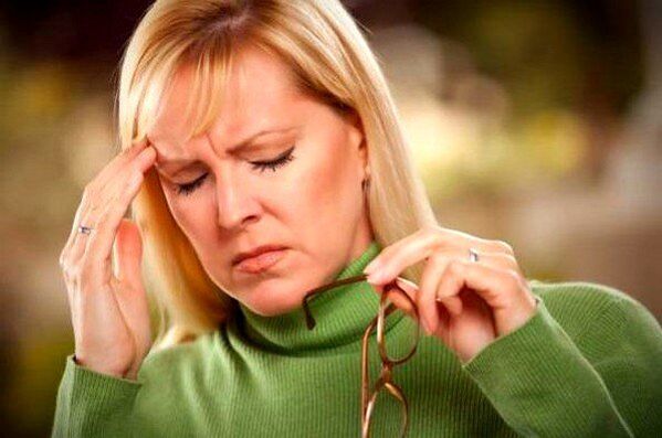 Dizziness is one possible symptom of worm infection